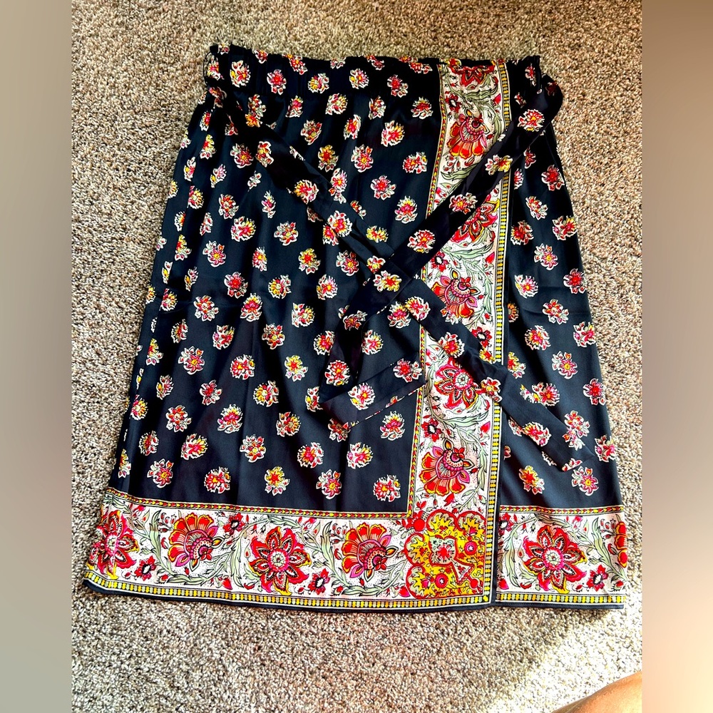 NWOT Loft faux wrap skirt